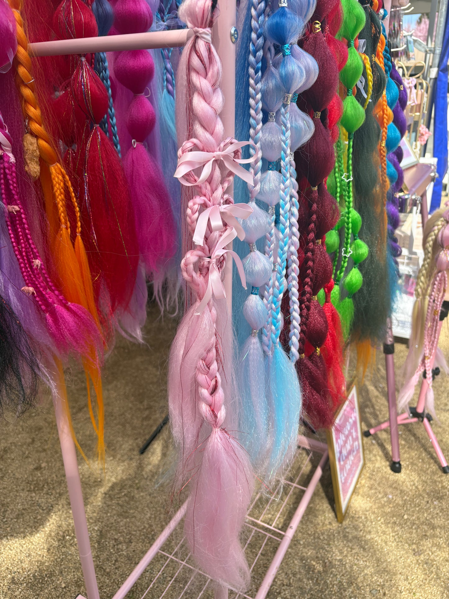 Pink Hearts Pink Bowes - Single